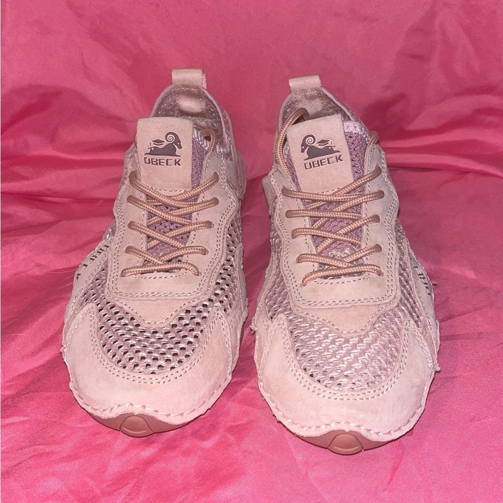 Obeck Women's Blush Pink Sneakers size 37 6.5